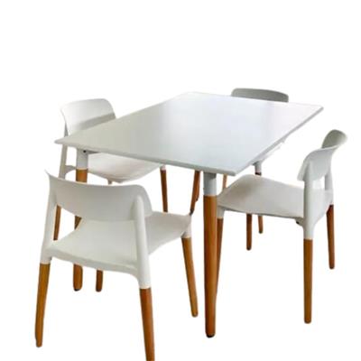 JUEGO DE COMEDOR MESA +4 SILLAS EAMES